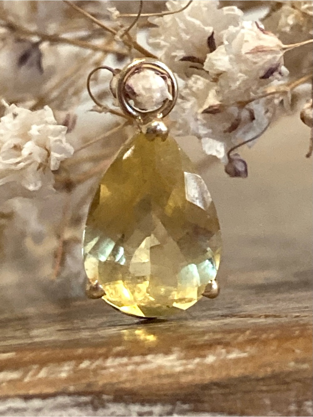 14K Gold Pendant with Yellow Pear-Cut Stone - Picture 3 of 17